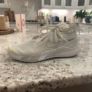 Nike Court React Vapor NXT size 8